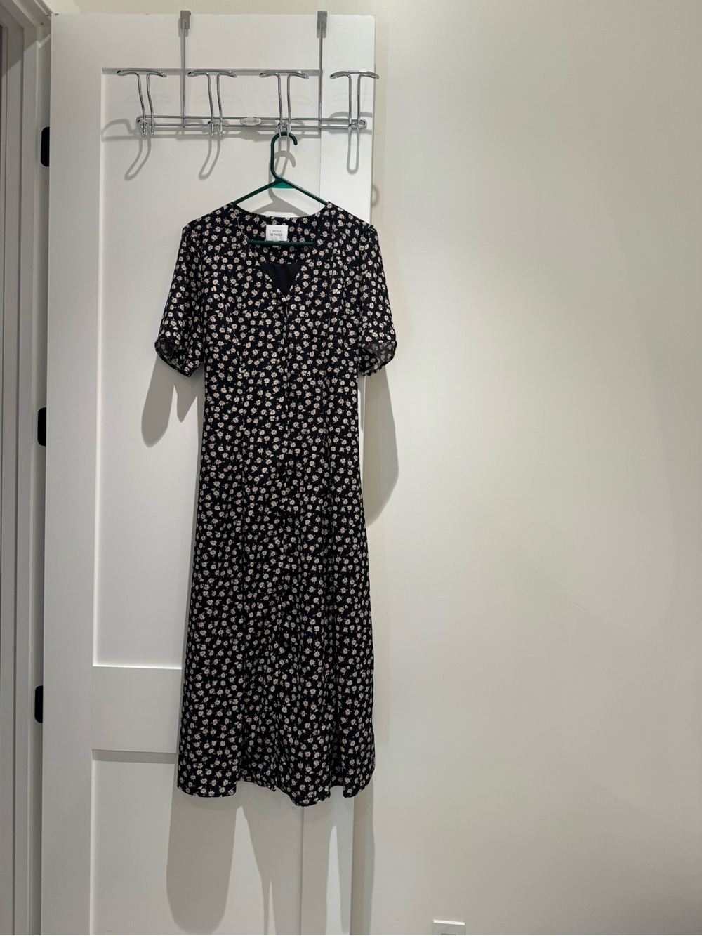 Black Floral Long Dress by Things Between in size XL